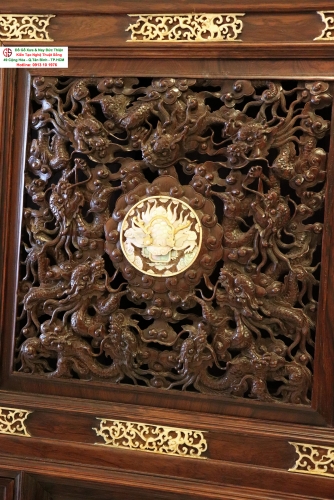 Tủ Thờ Khảm Nổi, Chạm Tứ Linh - Trân Phẩm Hàng Hiếm của Nghệ Nhân Sứ Huế