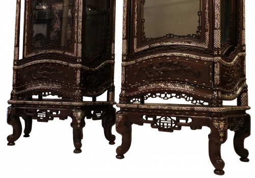 Tủ Bày Đồ Gỗ Gụ Khảm Ốc Đẹp