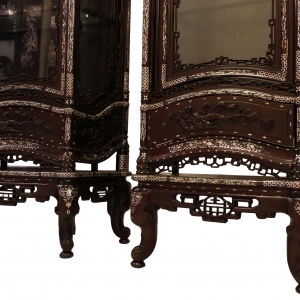 Tủ Bày Đồ Gỗ Gụ Khảm Ốc Đẹp
