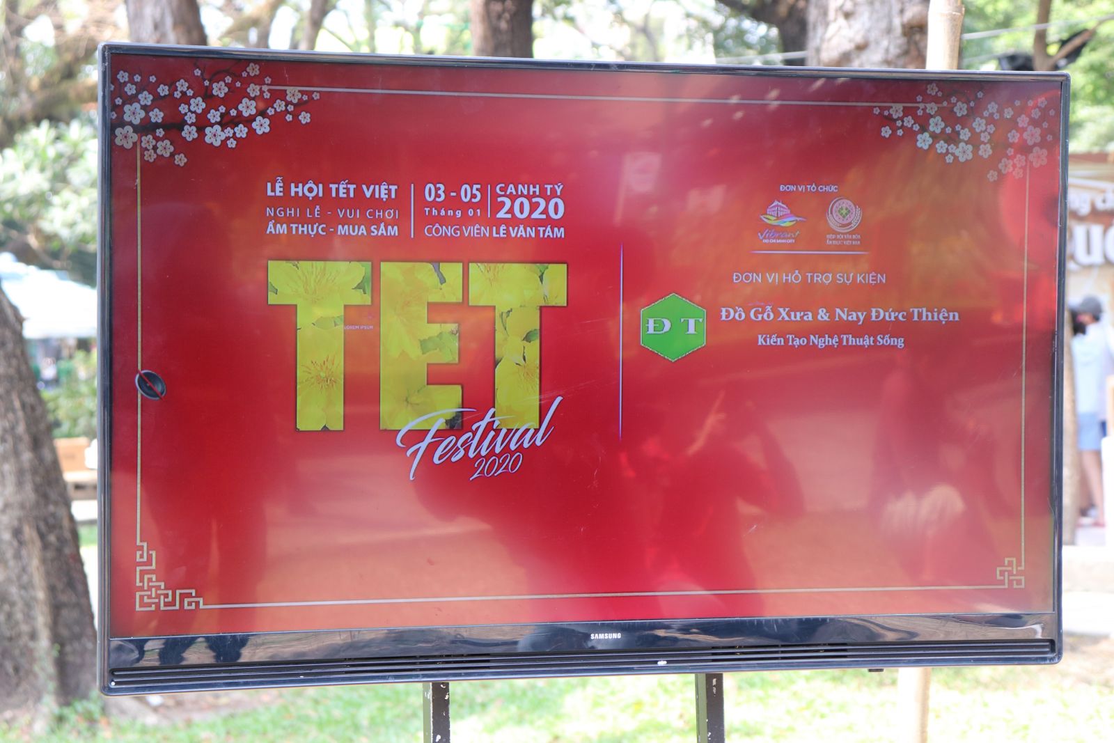 dịch vụ cho thuê bàn ghế tại sài gòn