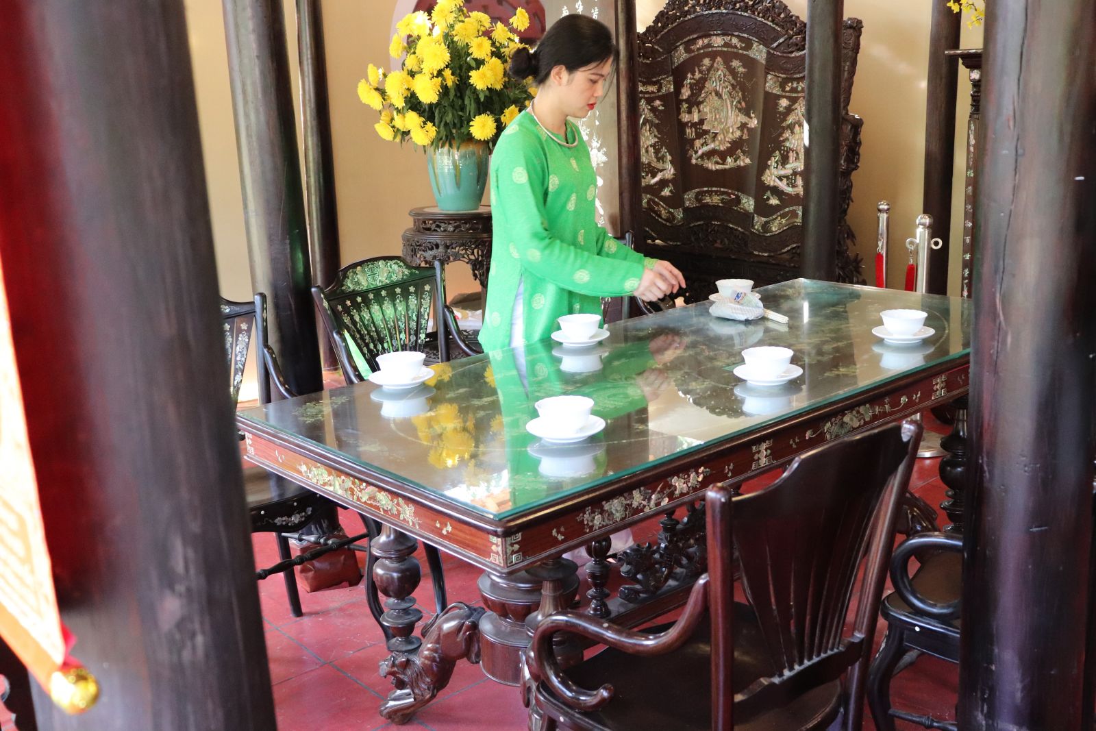 cho thuê bàn ghế tại sài gòn