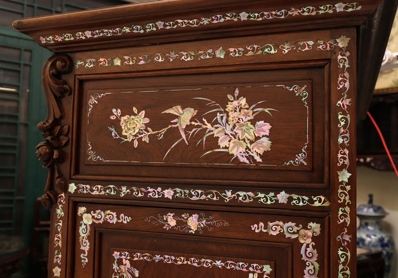 tủ thờ gỗ xưa