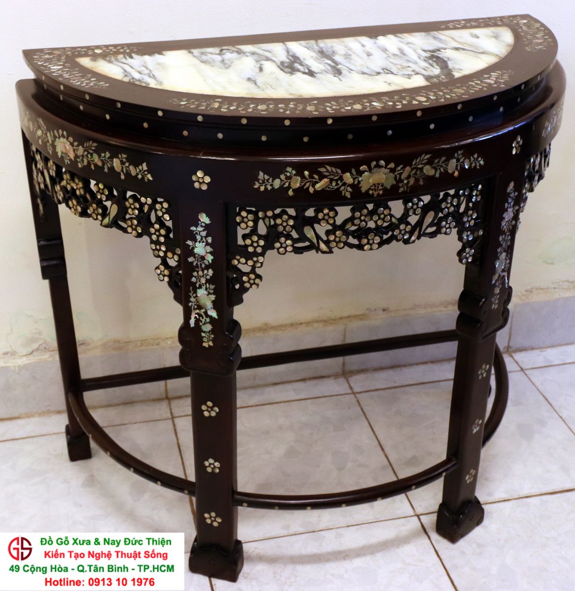 bàn bán nguyệt